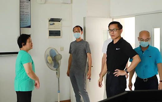 广州体育学院校领导带队开展期末校园安全大检查