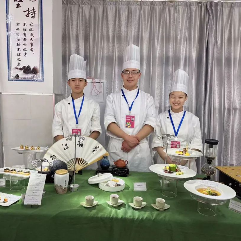 强强联合,苏州旅游职业学院与中国饭店协会签署产学研战略合作协议 强强联合,苏州旅游职业学院与中国饭店协会签署产学研战略合作协议