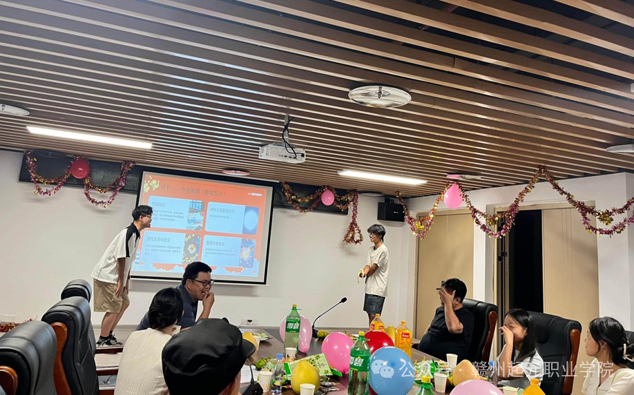 ůУ԰ ԪְҵѧԺУѧӹԲҹ