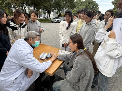 无锡城市职业技术学院开展校园青春健康护航趣味活动 无锡城市职业技术学院开展校园青春健康护航趣味活动