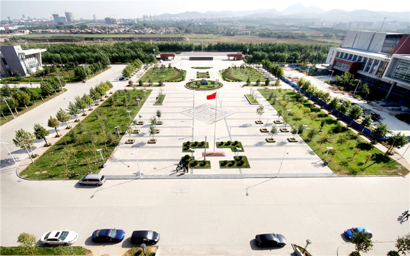 ɽ����ýְҵѧԺ