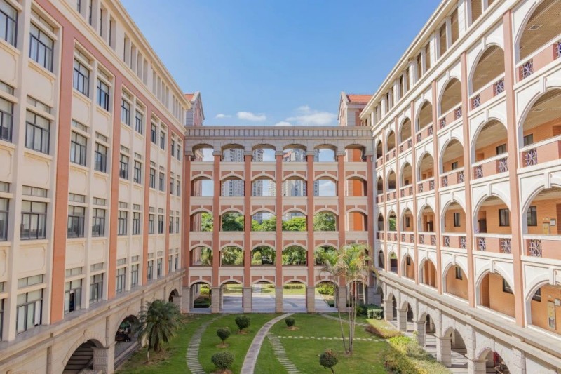 福建高三生升学焦虑“解药”:自考本科多专业矩阵,开启你的多元未来 福建高三生升学焦虑“解药”:自考本科多专业矩阵,开启你的多元未来